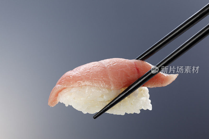 新鲜寿司/高脂肪金枪鱼的特写